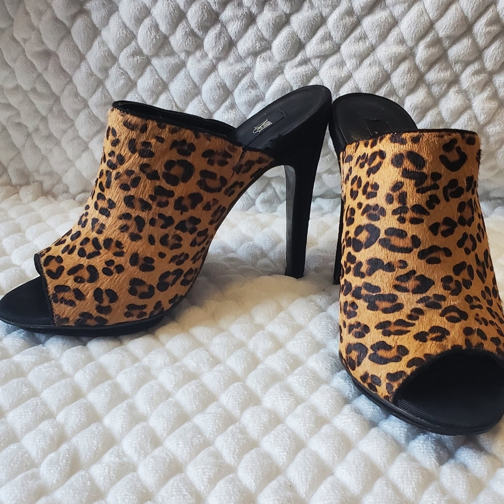 NMG vintage leopard heels